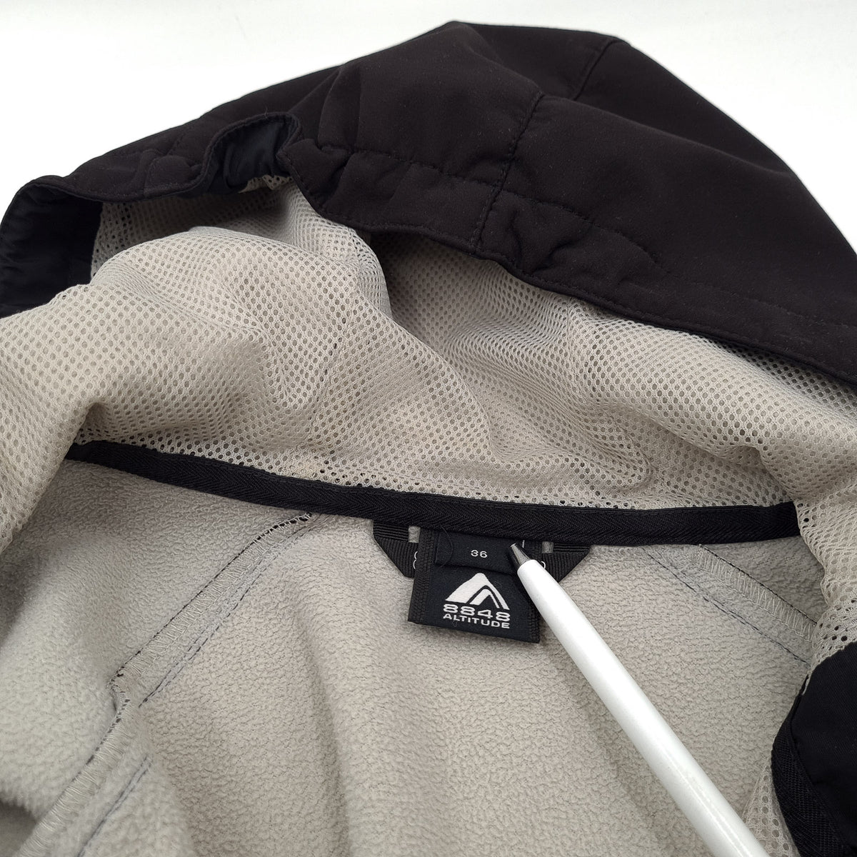 8848 Altitude Soft Shell Jacket Women Windproof Zip Up Outdoor Coat Size 36, detail view 2, image 4 of 7