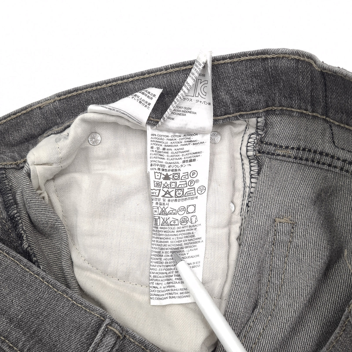 Vintage Levi's Jeans 511 Men Stretch Slim Straight Size W31 L30, detail view 6, image 8 of 11