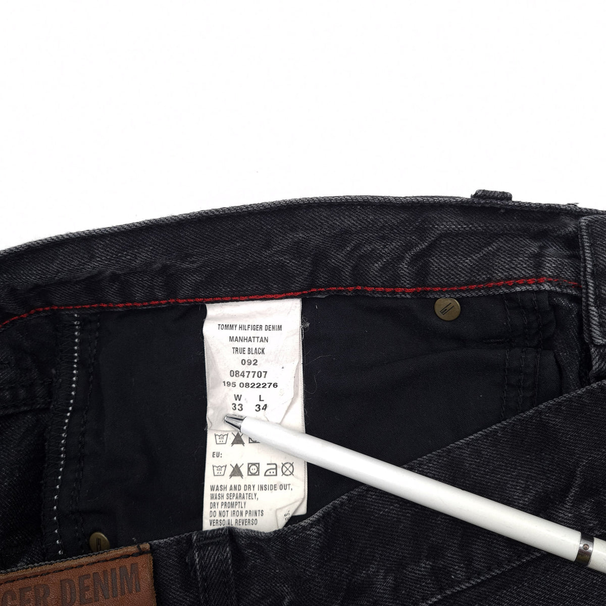 Vintage Tommy Hilfiger Jeans Manhattan Men Relaxed Bootcut Size W33 L34, detail view 5, image 7 of 9
