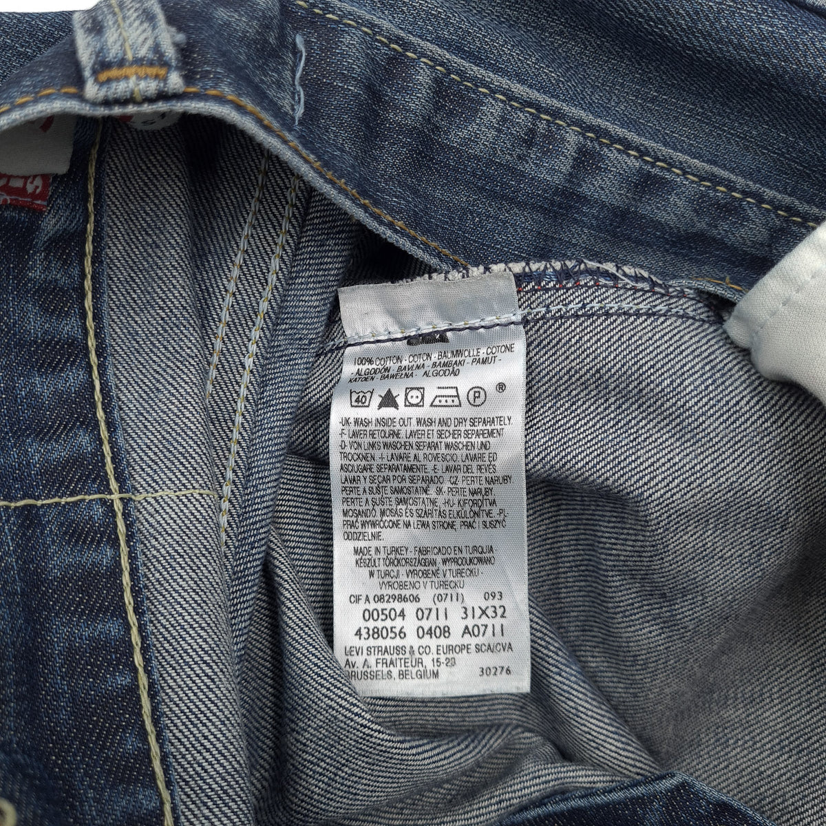 Vintage Levi's Jeans 504 Straight Men Regular Size W31 L32, detail view 5, image 7 of 7