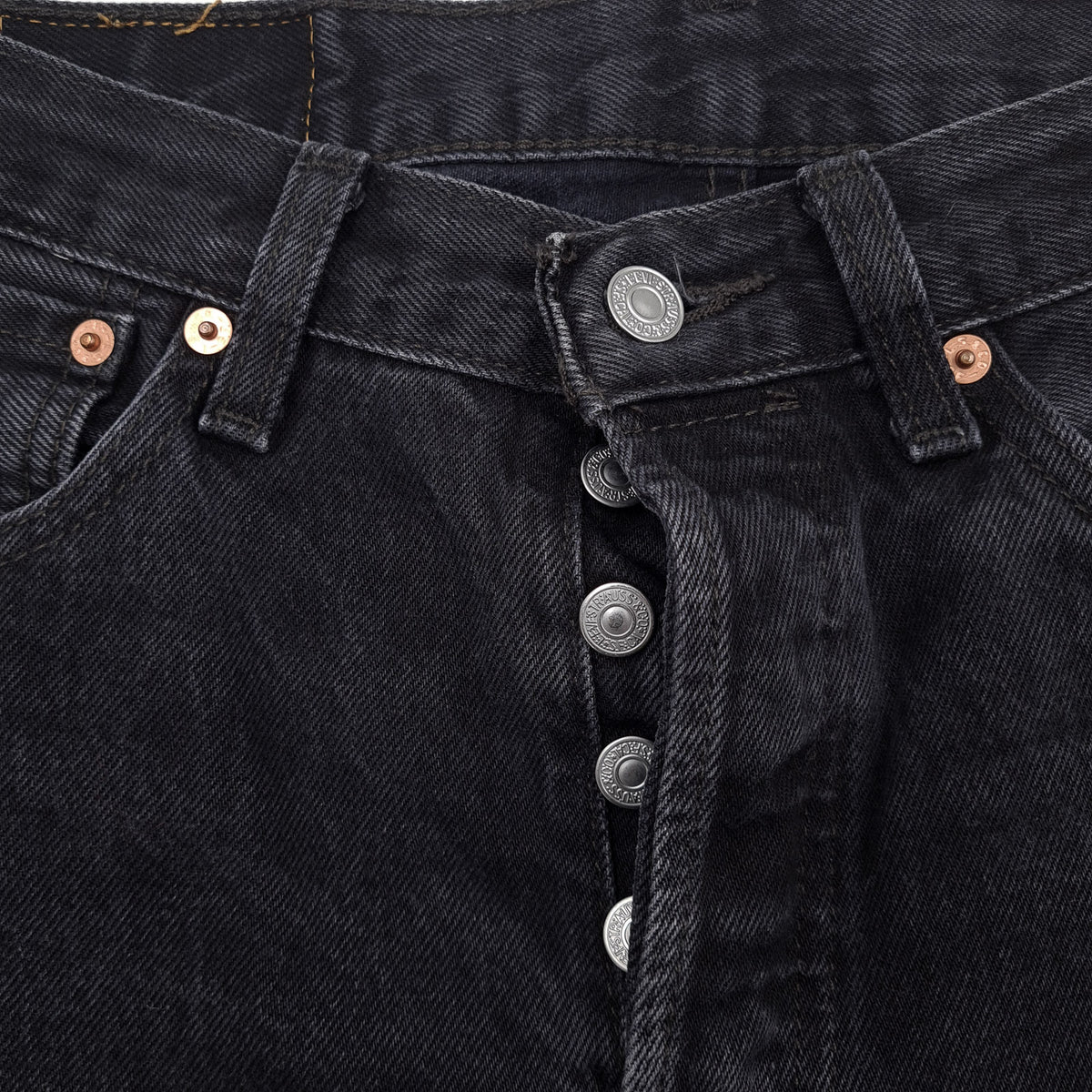 Vintage Levi's Jeans 501 Men Regular Straight Size W31 L34, detail view 4, image 6 of 9