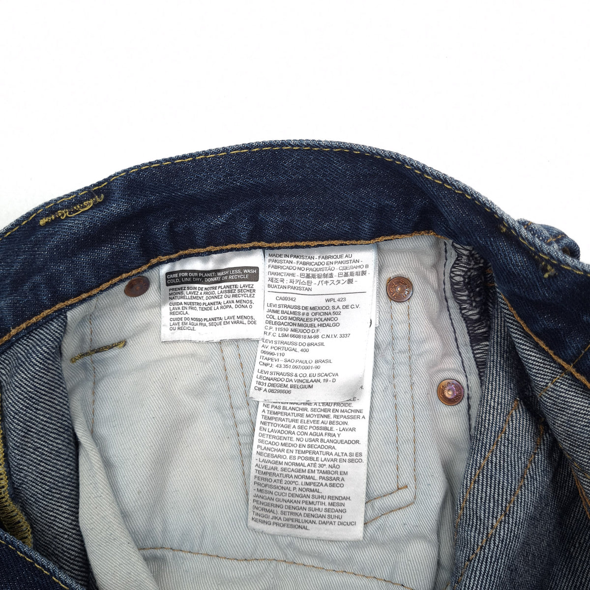 Vintage Levi's Jeans 514 Men Regular Straight Size W30 L30, detail view 5, image 7 of 11