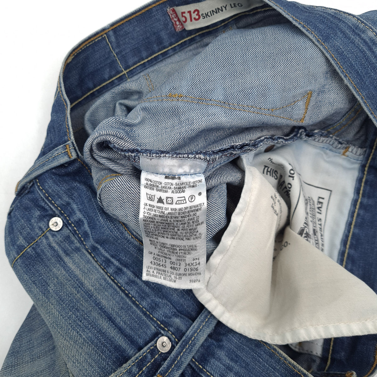 Vintage Levi's Jeans 513 Skinny Leg Men Slim Size W34 L34, detail view 5, image 7 of 10