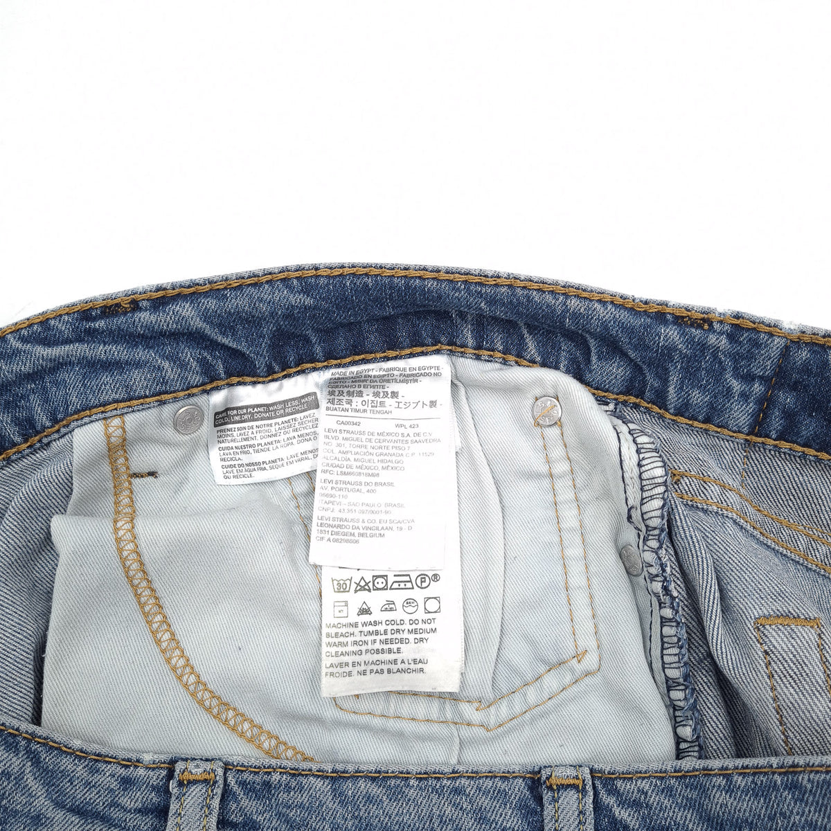 Vintage Levi's Jeans 541 Men Stretch Athletic Tapered Size W38 L34, detail view 5, image 7 of 9